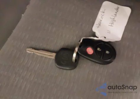 2011 Toyota Highlander Hybrid Limited из США, поврежденный, VIN JTEBC3EH5B2000207